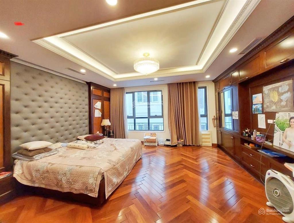 Chính chủ cần bán căn biệt thự d5 khu hỗn hợp vườn đào dt 268 m2 x 5.5 tầng, giá nhỉnh 145 tỷ