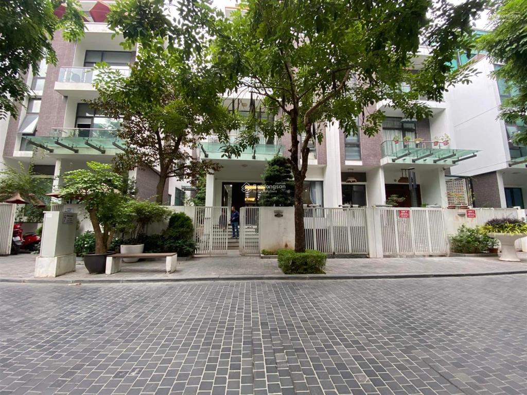 Biệt thự đơn lập kđt dịch vọng  trục chính 4 làn  view công viên  127 tỷ diện tích 240 m2