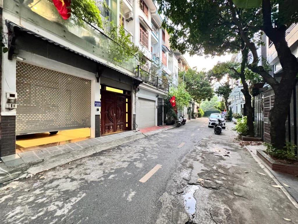 Chính chủ cần bán nhà đất mặt tiền ngõ khu phân lô dịch vọng cầu giấy dt 128 m2 giá 75 tỷ