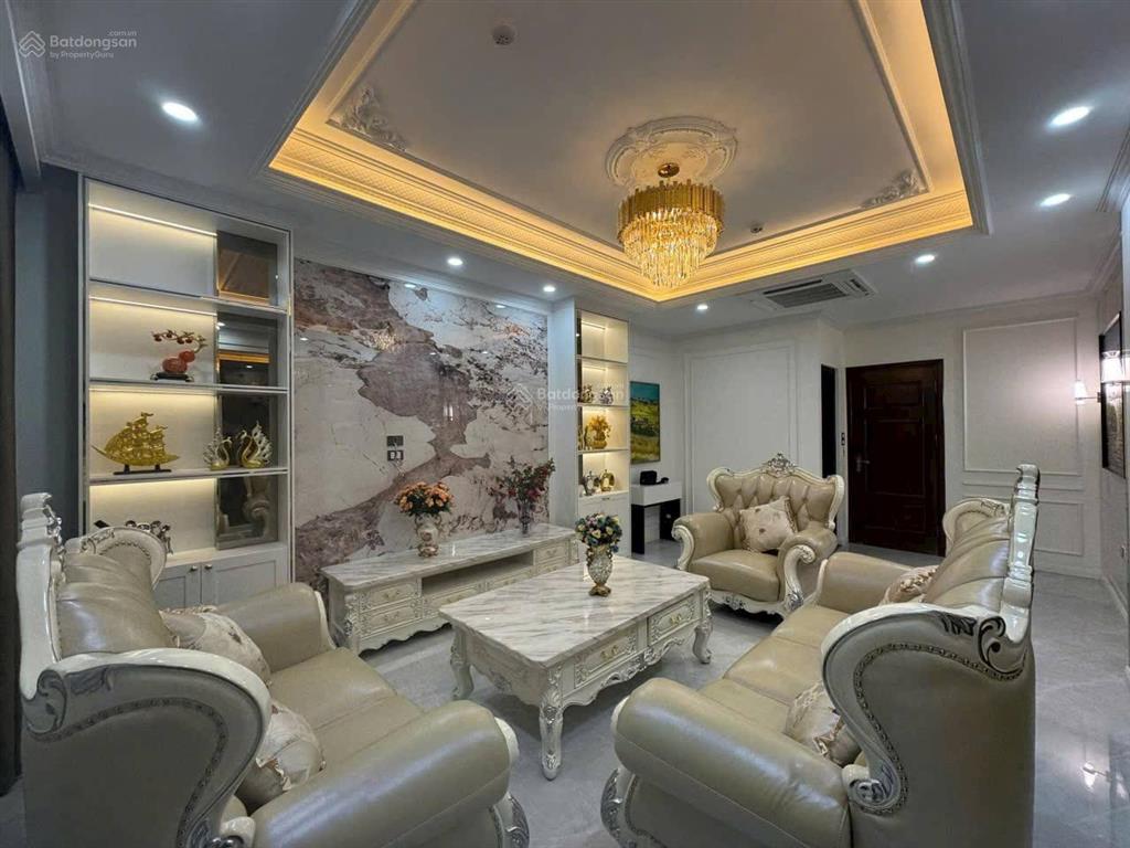 Bán gấp căn nhà phân lô vip phường vĩnh phúc. khu 72ha ba đình 45/52 m2 xây mới 9 tầng giá 32,9 tỷ
