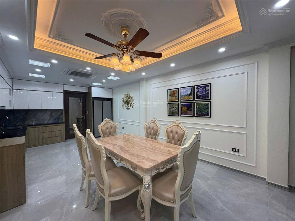 Bán gấp căn nhà phân lô vip phường vĩnh phúc. khu 72ha ba đình 45/52 m2 xây mới 9 tầng giá 32,9 tỷ