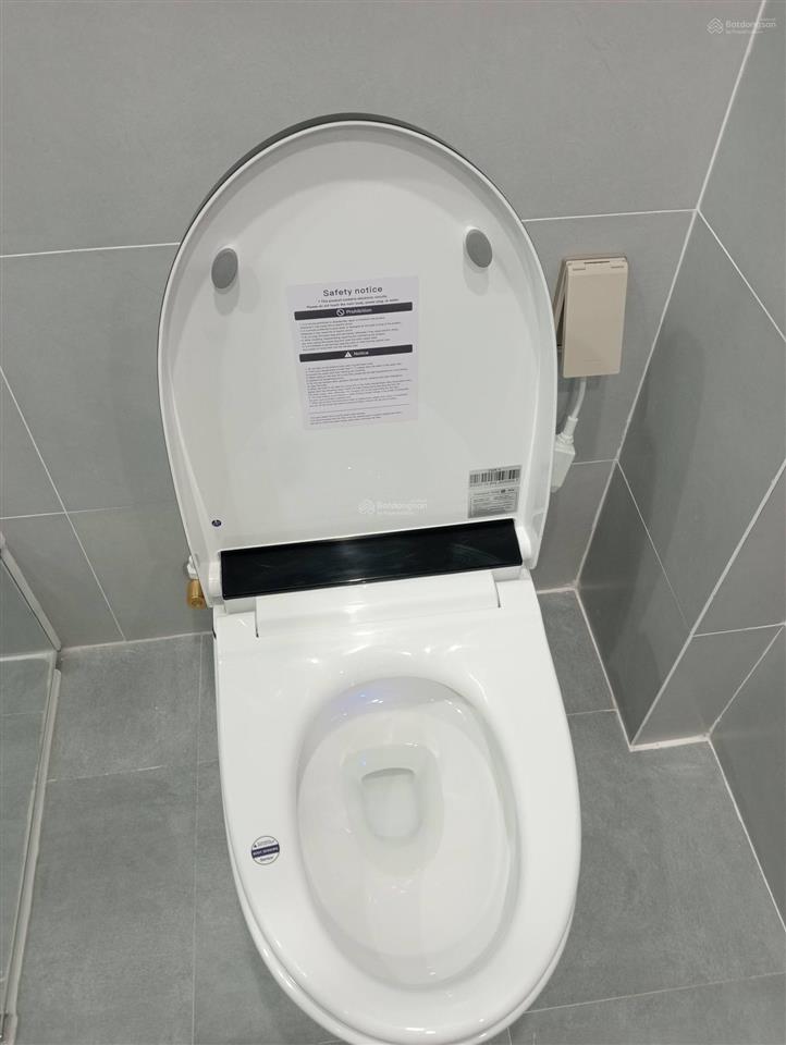 Bán nhà plô phùng chí kiên hoàng quốc việt. phường nghĩa đô. cầu giấy dt 60m giá bán 29 tỷ vnđ