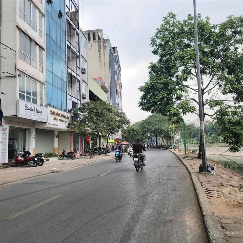 Bán nhà số 20 ngõ đường quan hoa. cầu giấy.. diện tích 37 m2 x 5 tầng giá bán gấp còn 13,55 tỷ