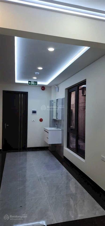 Gia đình em cần bán gấp căn nhà sát phố nguyễn trãi thanh xuân hà nội. diện tích 56/75 m2 29 tỷ
