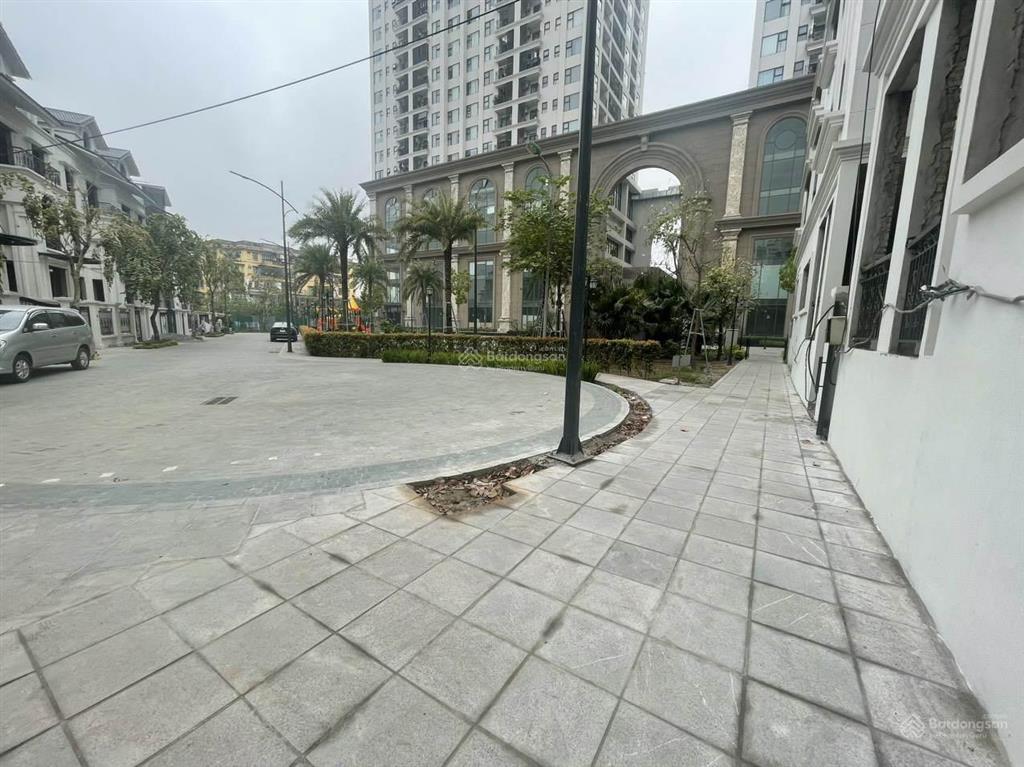 Bán nhà shophouse tôn thất thuyết, dịch vọng hậu, cầu giấy, diện tích 120 m2 x 7 tầng giá 56 tỷ