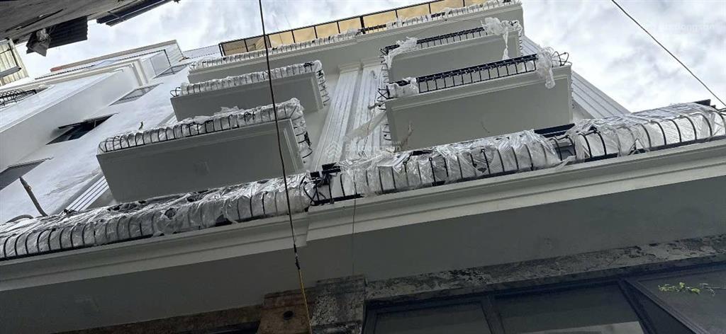Bán nhà riêng tại đường nguyễn thị định, giá cực chất chỉ với 18 tỷ, 48m2, 6 tầng