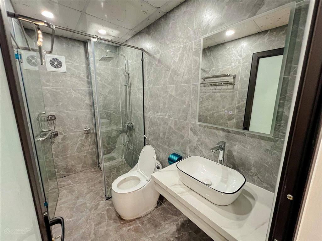 Bán nhà riêng tại đường nguyễn thị định, giá cực chất chỉ với 18 tỷ, 48m2, 6 tầng
