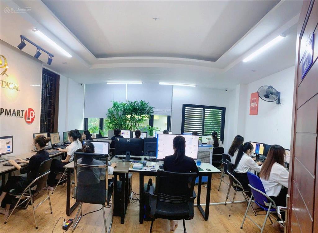 Bán gấp tòa nhà thang máy  khu phố hàn quốc đình thôn, mỹ đình  nam từ liêm dt 80 m2 giá 33 tỷ