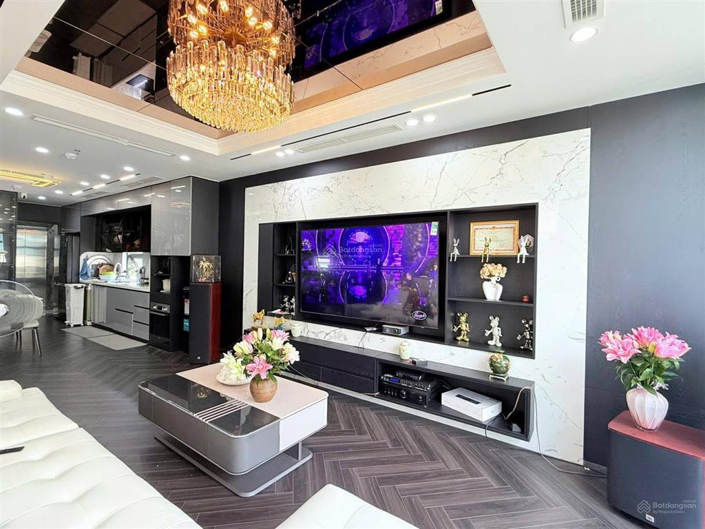 Cc cần tiền bán gấp nhà mặt phố mai dịch cầu giấy diện tích 65m2 xây mới 7 tầng giá 30,5 tỷ