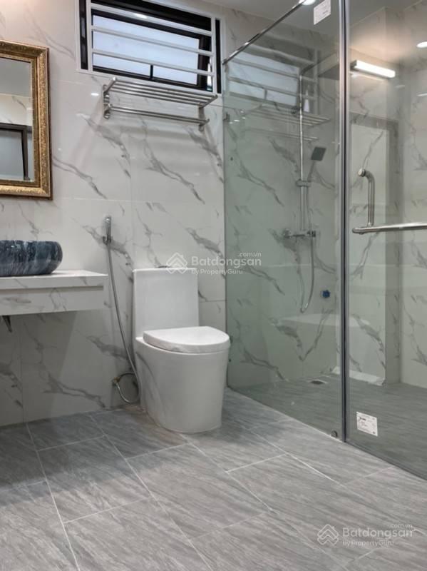 Chính chủ bán gấp tòa văn phòng 9 tầng giá chỉ hơn 4x tỷ. diện tích 60m2 xây 9 tầng thang máy