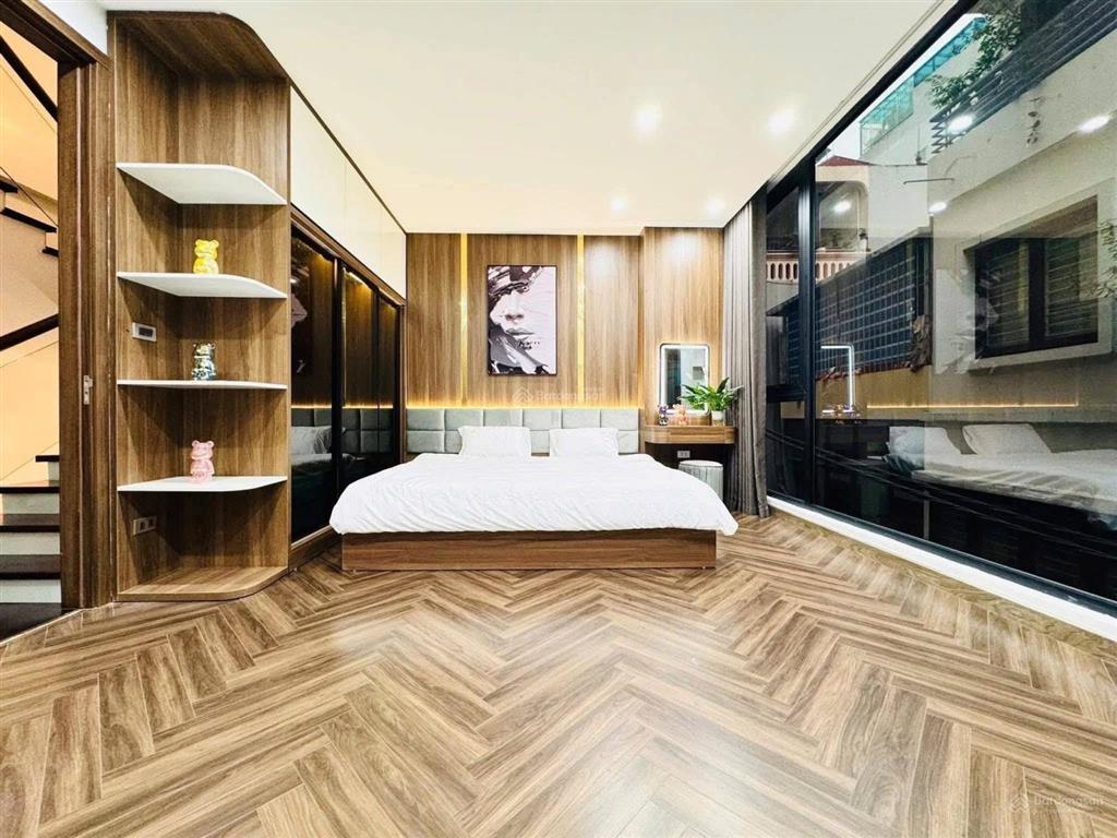 Nhà phân lô gần nguyễn phong sắc trần quốc hoàn trần đăng ninh, cầu giấy giảm 3 tỷ giá bán 33,8 tỷ
