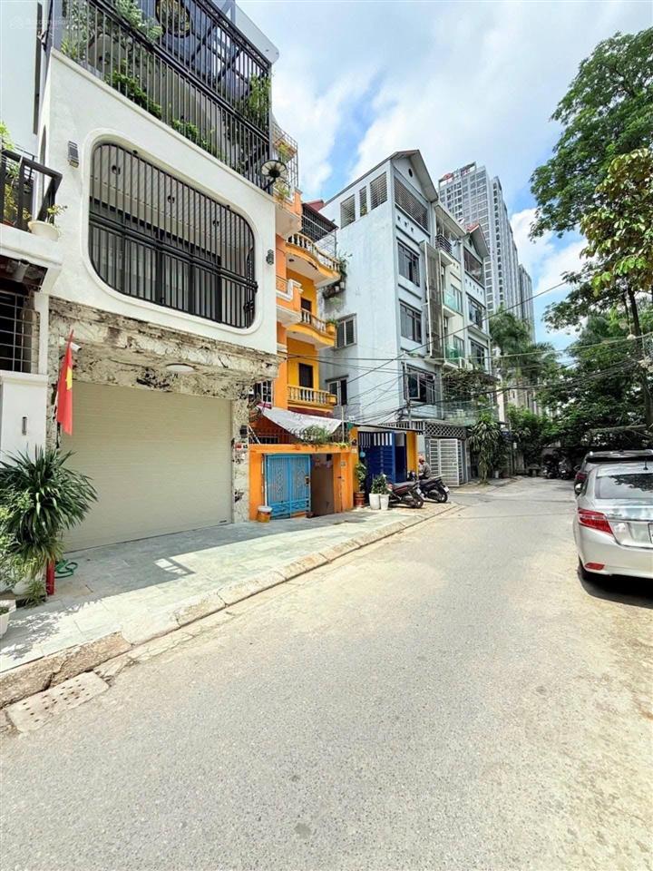 Nhà phân lô gần nguyễn phong sắc trần quốc hoàn trần đăng ninh, cầu giấy giảm 3 tỷ giá bán 33,8 tỷ