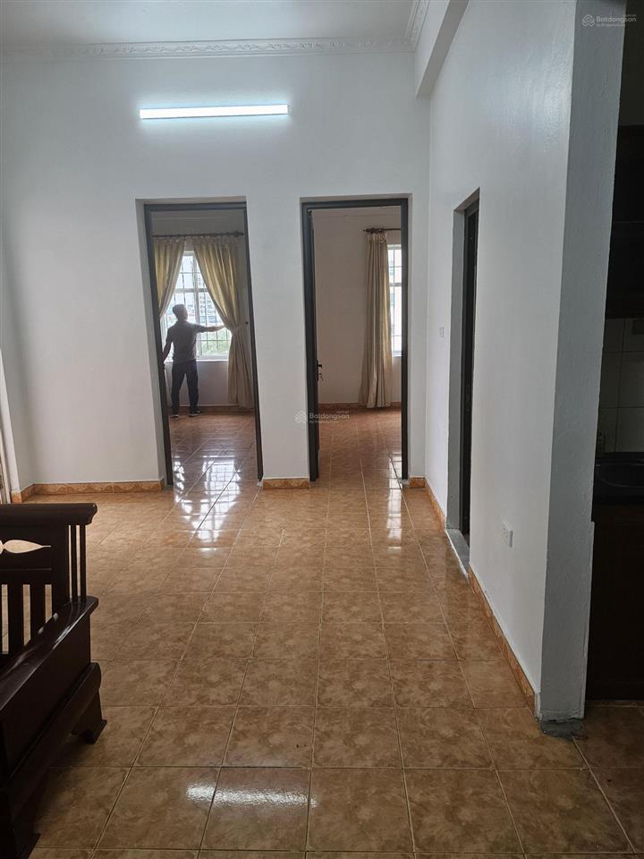 Nhà riêng 110m2 tầng 1 ngõ 171 nguyễn xiển. 3 pn, 2wc đồ cơ bản, thuận tiện giao thông 9,5 triệu