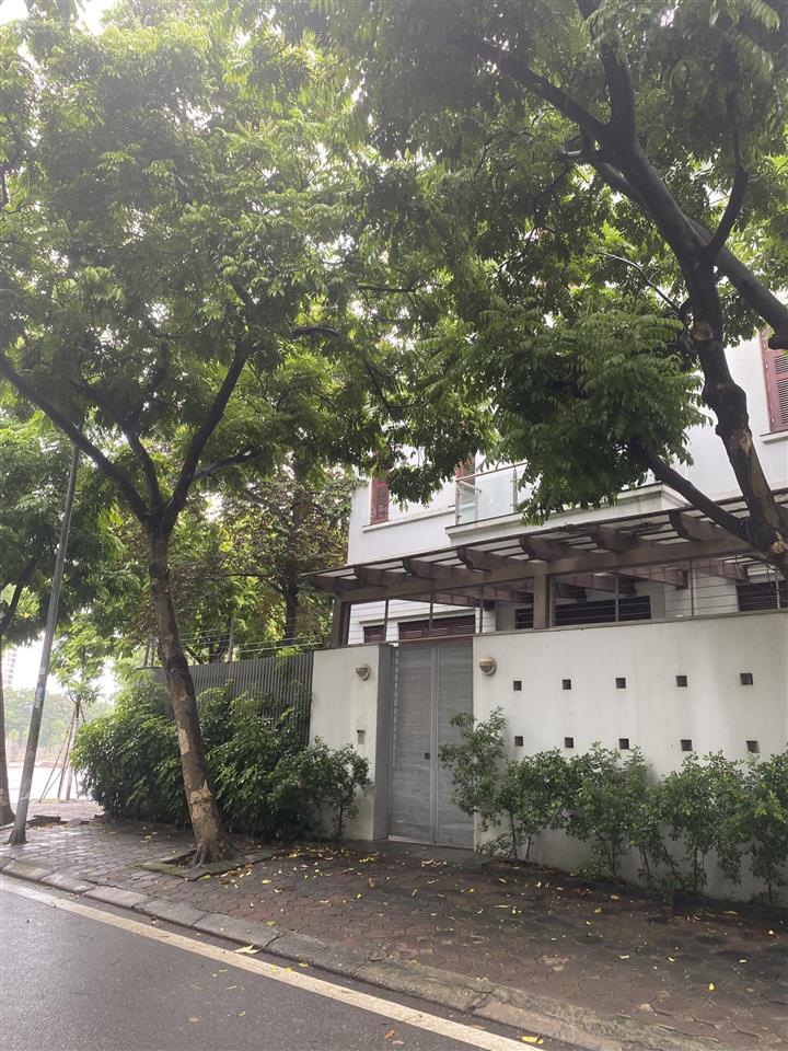 Bán lô biệt thự 209m2 góc vip mặt công viên cầu giấy 0974 681 ***