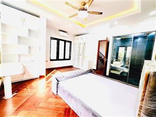 Bán nhà sổ đỏ chính chủ giá đầu tư ngõ phố cầu giấy 55m2 x 5t , mt 4,2m 14 tỷ