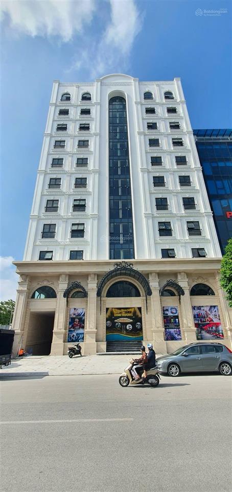 Bán toà văn phòng hạng a cao cấp 2000m2 x 32 tầng, có 4 hầm, mt 50m, 4 mặt thoáng