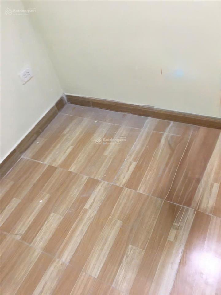 Chủ nợ ngân hàng bán gấp nhà ngõ 479 lĩnh nam hoặc 220 nam dư, dt 31m2 x 5t, 1 mặt ngõ 1 mặt hồ