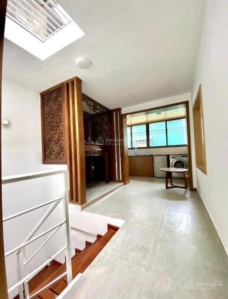 Cho thuê nhà thái hà, láng hạ, đống đa, 5 tầng, 50m2, 3pn, đủ đồ, mới ở ngay, ngõ ô tô, 18tr