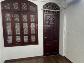 Cho thuê nhà hoàng cầu, đống đa, 4 tầng, 4pn, tiện ở, đồ cơ bản, gần ô tô, 15tr