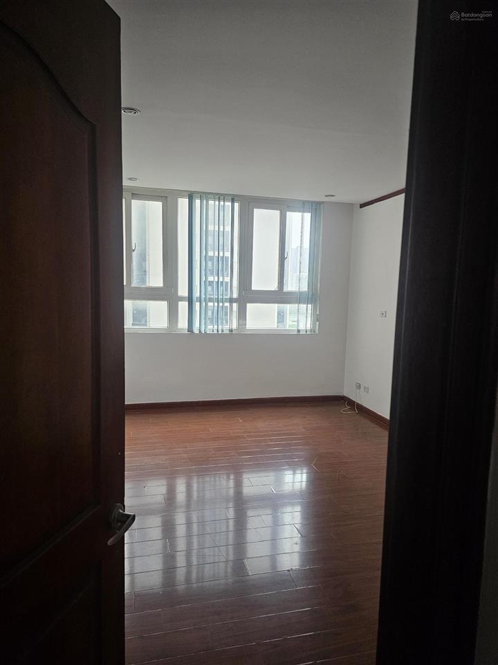 Cc cho thuê chcc vinaconex 1  289a khuất duy tiến, 100m2, 3pn, điều hòa, 12tr, tiện ở, làm vp