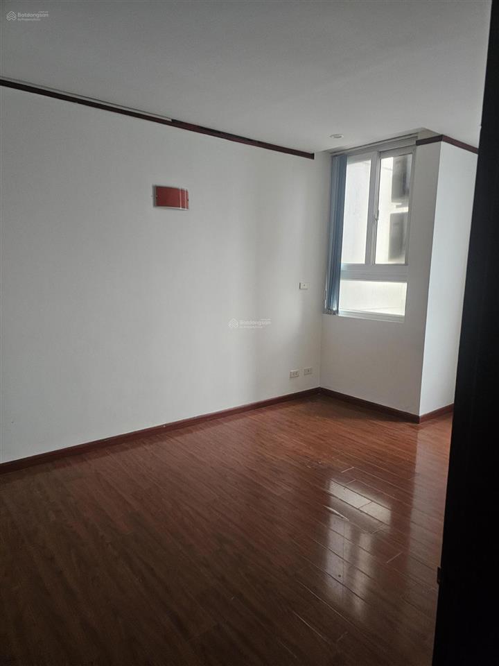 Cc cho thuê chcc vinaconex 1  289a khuất duy tiến, 100m2, 3pn, điều hòa, 12tr, tiện ở, làm vp