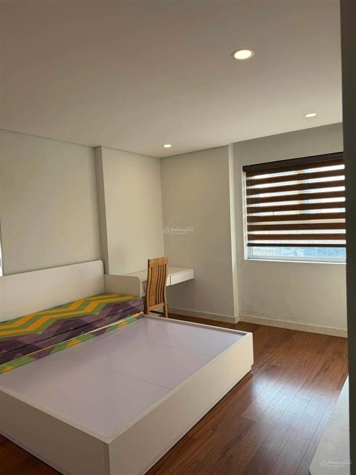 Cc cho thuê chcc vinaconex 1  289a khuất duy tiến, 100m2, 3pn, điều hòa, 12tr, tiện ở, làm vp