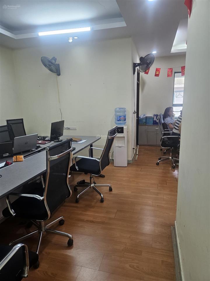 Cho thuê chcc trung hòa nhân chính, hoàng đạo thúy, 220m2 4pn, đh, 22,5tr, tiện văn phòng công ty