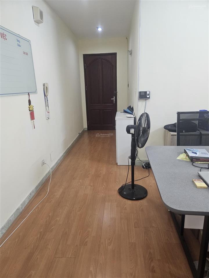 Cho thuê chcc trung hòa nhân chính, hoàng đạo thúy, 220m2 4pn, đh, 22,5tr, tiện văn phòng công ty