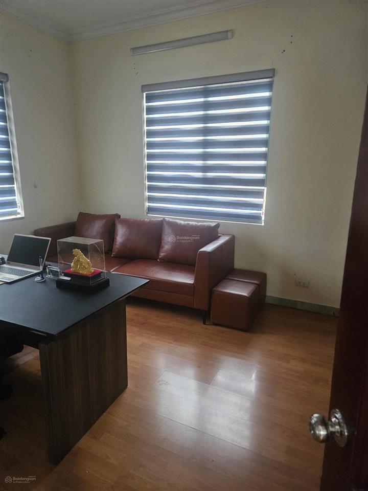 Cho thuê chcc trung hòa nhân chính, hoàng đạo thúy, 220m2 4pn, đh, 22,5tr, tiện văn phòng công ty