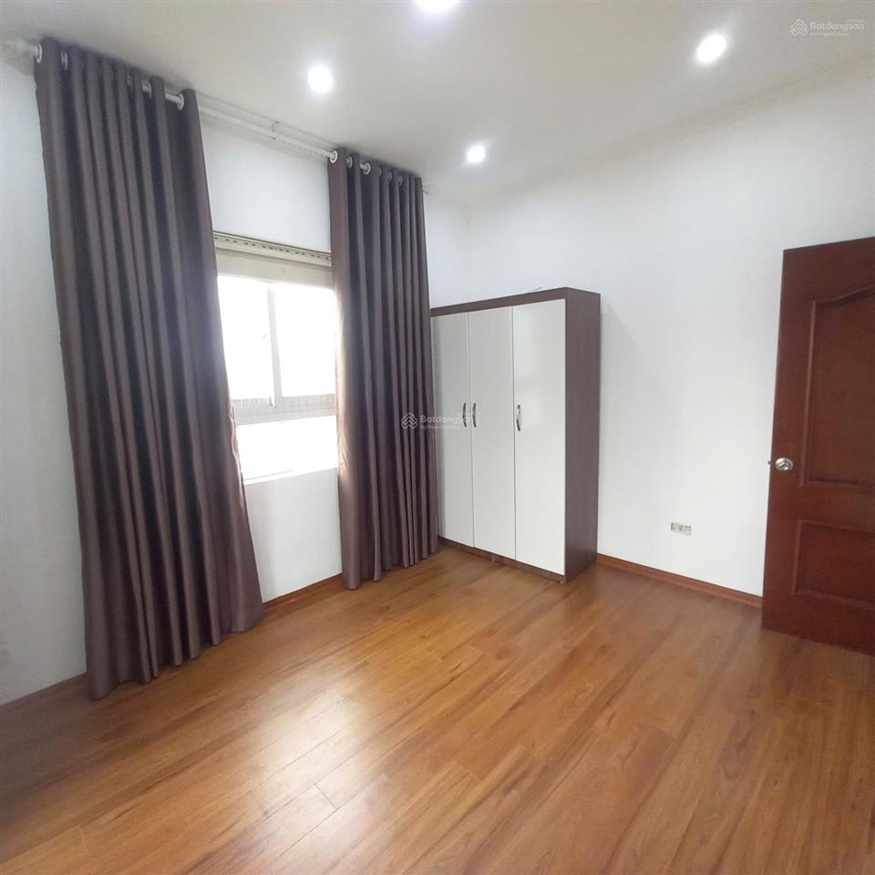 Bán chcc udic 27 huỳnh thúc kháng, nguyên hồng,108m2 ,3pn,sổ đỏ lâu dài, vị trí đắc địa, 10.3 tỷ