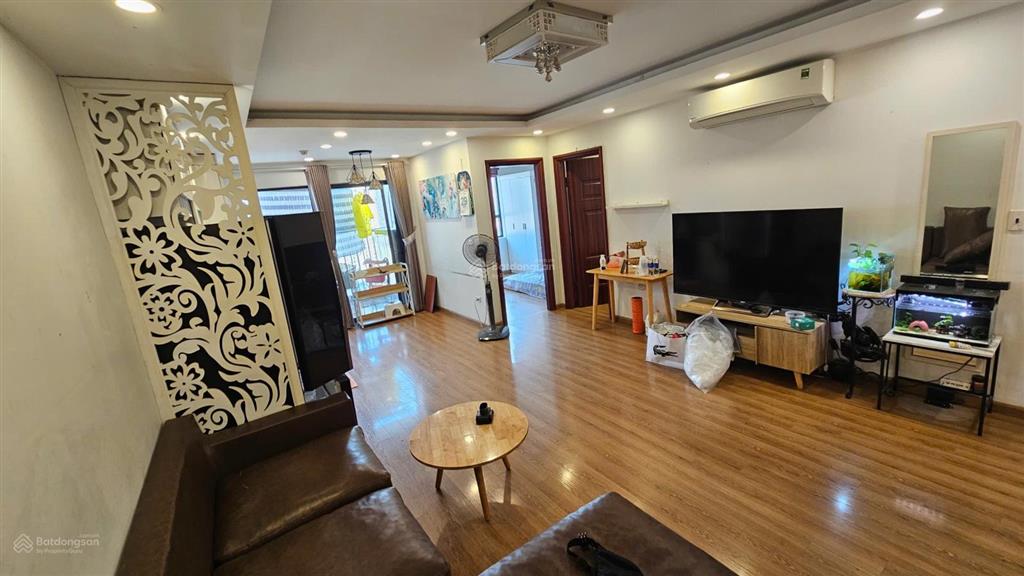 Bán chcc udic 27 huỳnh thúc kháng, nguyên hồng,108m2 ,3pn,sổ đỏ lâu dài, vị trí đắc địa, 10.3 tỷ