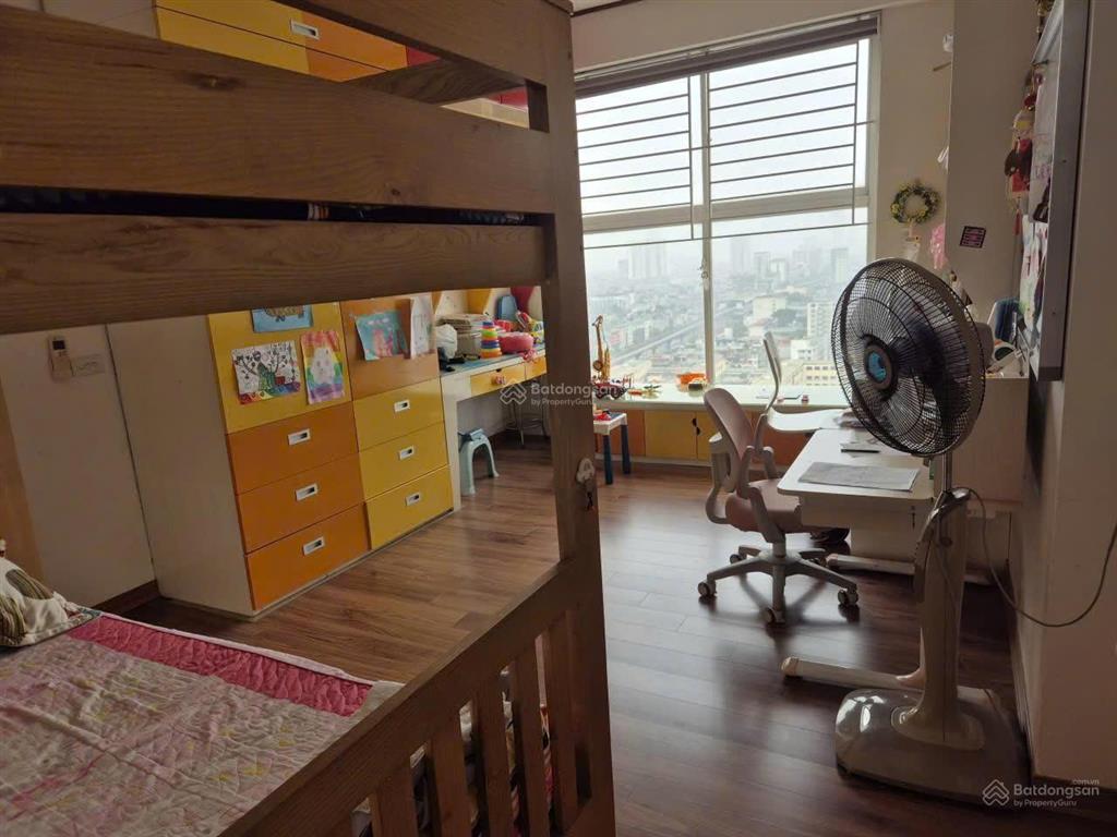 Bán chcc udic 27 huỳnh thúc kháng, nguyên hồng,108m2 ,3pn,sổ đỏ lâu dài, vị trí đắc địa, 10.3 tỷ