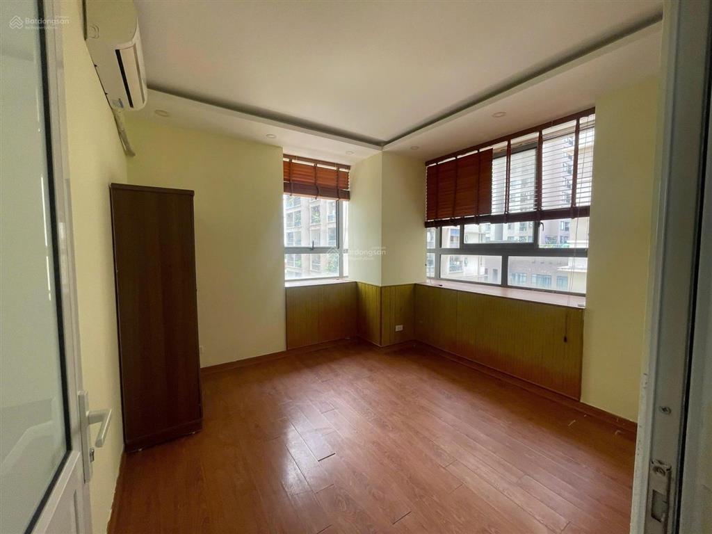 Cho thuê chcc 17t trung hòa nhân chính, hoàng đạo thúy giao lê văn lương, 135m², 3pn, 14.5tr