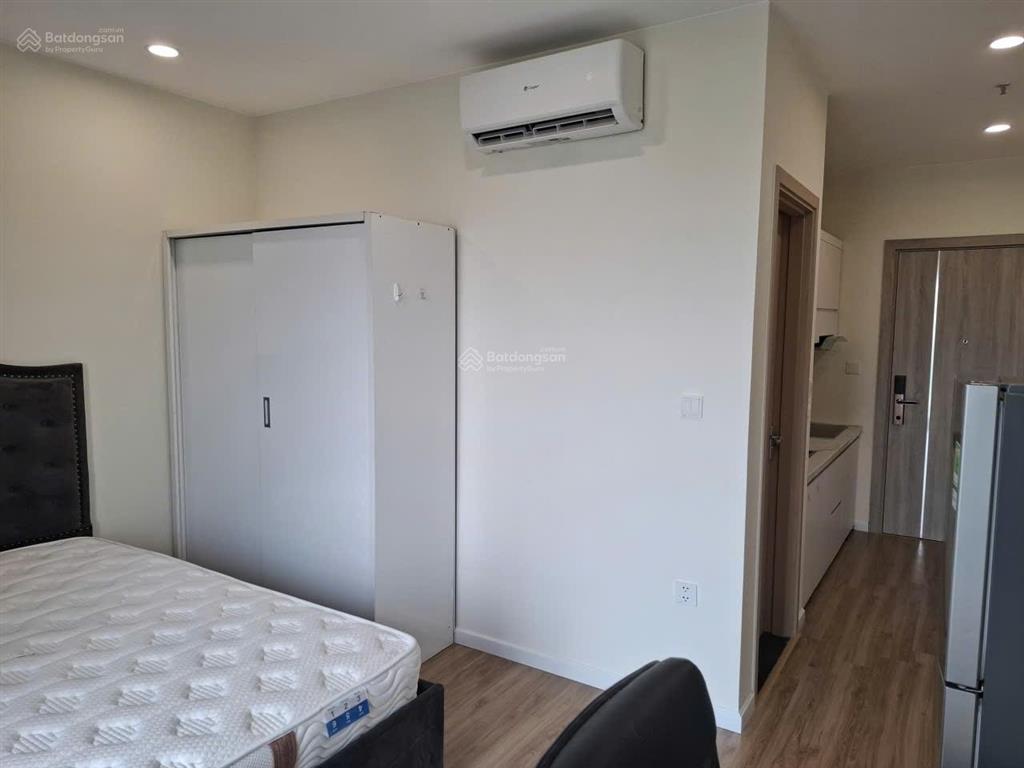 Cho thuê chcc 99 láng hạ, đống đa, 65m2 2pn 1wc có đồ ở ngay 15 triệu