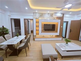 Em chính chủ cần bán gấp căn hộ 901 toà oct 2 khu đô thị viglacre xuân phương, mặt đường 70