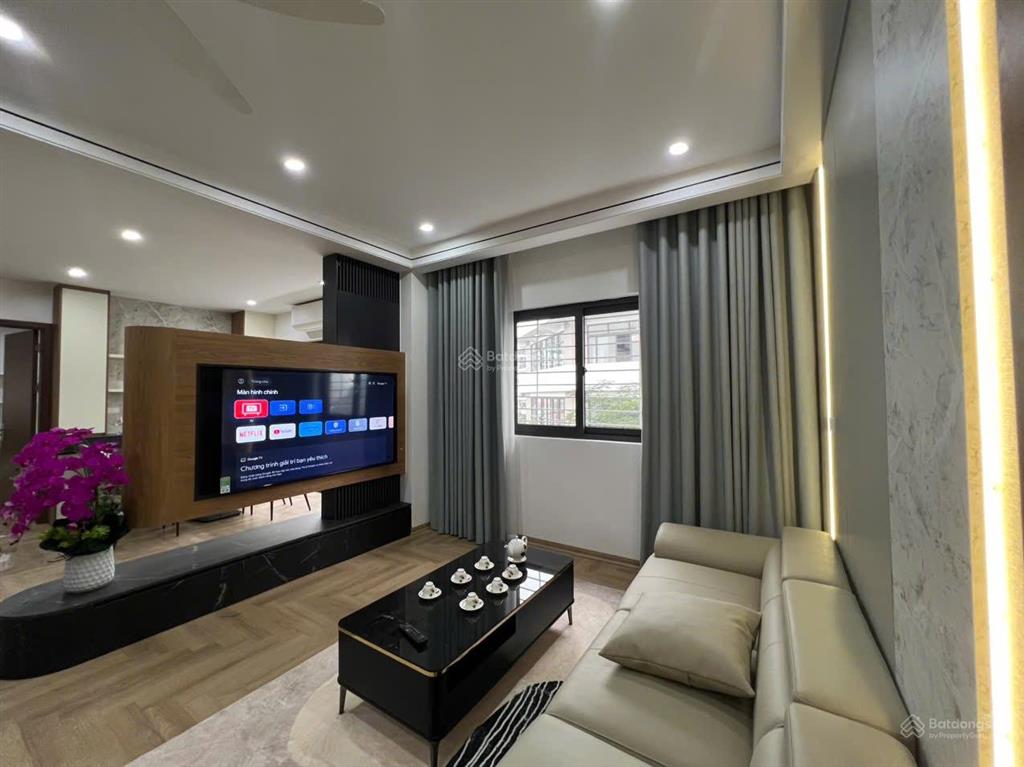 Cần bán gấp căn 150m2, tk 4 ngủ, 3 vs căn góc view thoáng đẹp. khu đô thị mễ trì hạ,