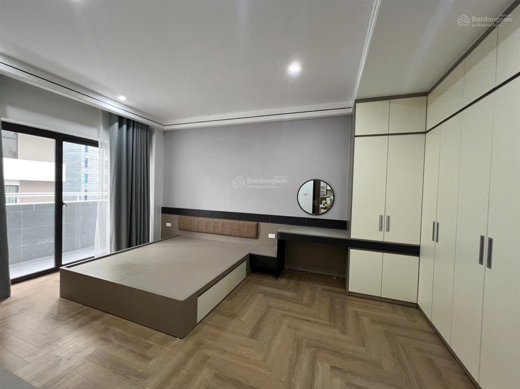 Cần bán gấp căn 150m2, tk 4 ngủ, 3 vs căn góc view thoáng đẹp. khu đô thị mễ trì hạ,
