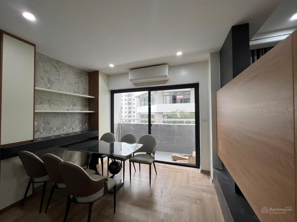 Cần bán gấp căn 150m2, tk 4 ngủ, 3 vs căn góc view thoáng đẹp. khu đô thị mễ trì hạ,