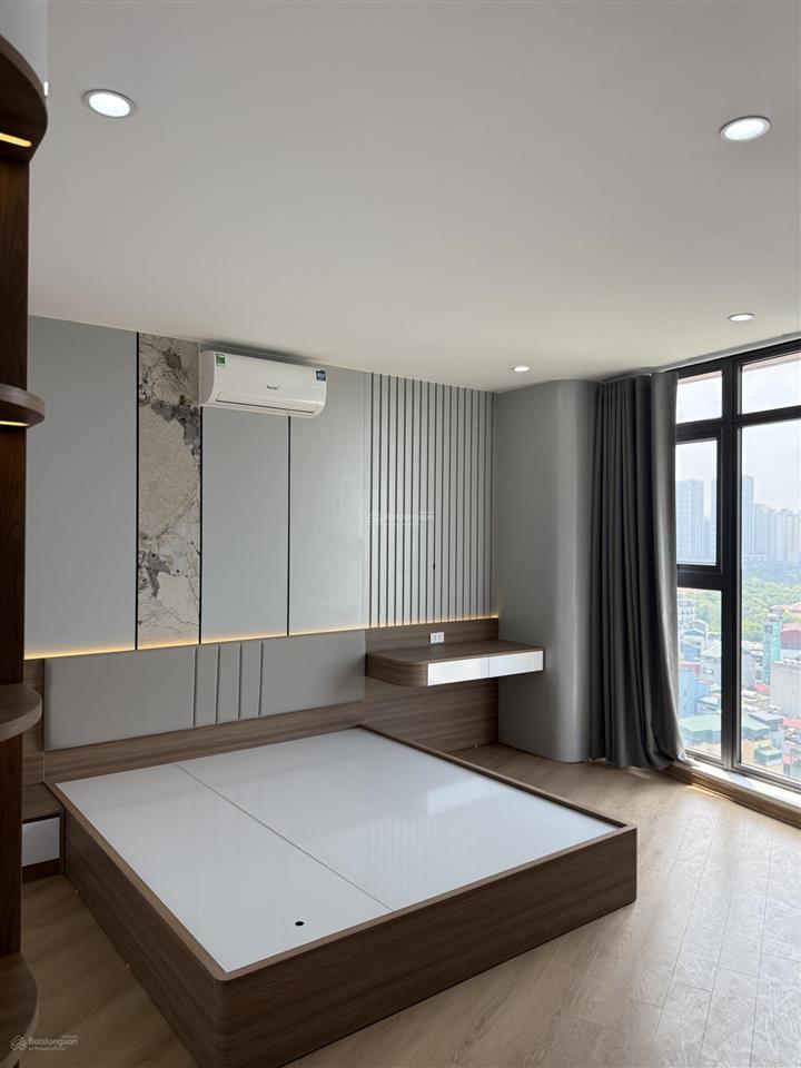 Cần bán căn góc 115m2, thiết kế 3 ngủ 2 vs view thoáng, tầng cao kđt thị mễ trì thượng, hà nội