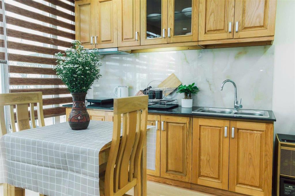 Bán đất ngõ 12 phố đào tấn thông sang ngõ 88 linh lang. diện tích sổ đỏ 110mv mặt tiền 6.4m. víp