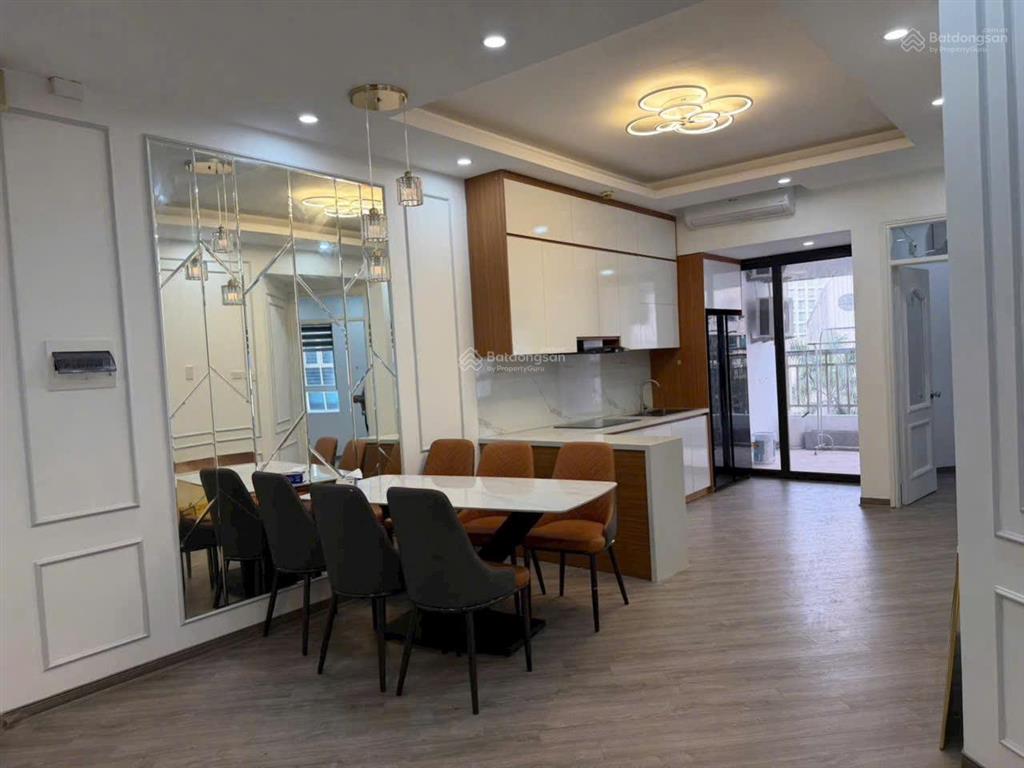 Cần bán căn toà 17t6 trung hoà,cg, đt 120m, 3pn 2vs.. giá11.2 tỷ  kiều thuý 0949 170 ***