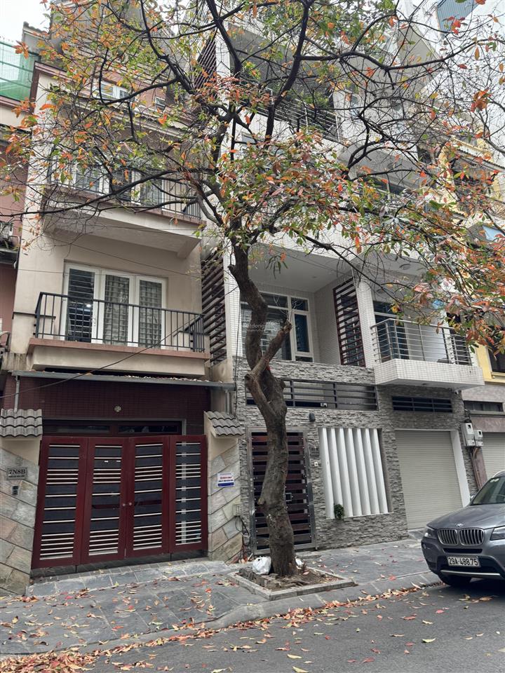 Cần bán nhà 7 tầng thang máy, phố trung kính đôi,dt 82m, giá 42 tỷ.  kiều thuý 0949 170 ***