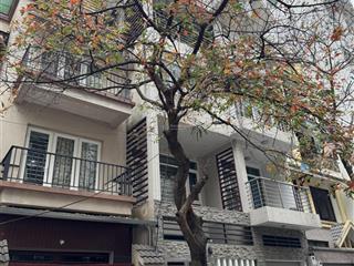 Cần bán nhà 7 tầng thang máy, phố trung kính đôi,dt 82m, giá 42 tỷ.  kiều thuý 0949 170 ***