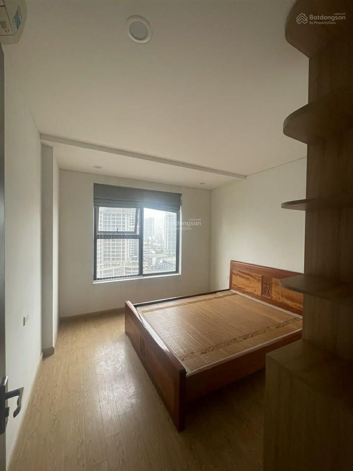 Bán căn hộ tòa xuân mai, mỗ lao, hà đông
dt 80m, tk 2pn, 2vs.  kiều thúy 0949 170 ***