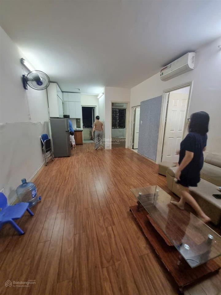 Cần cho thuê căn hộ toà 143 trần phú, hà đông. dt 70m², giá 9tr/th.  kiều thuý 0949 170 ***