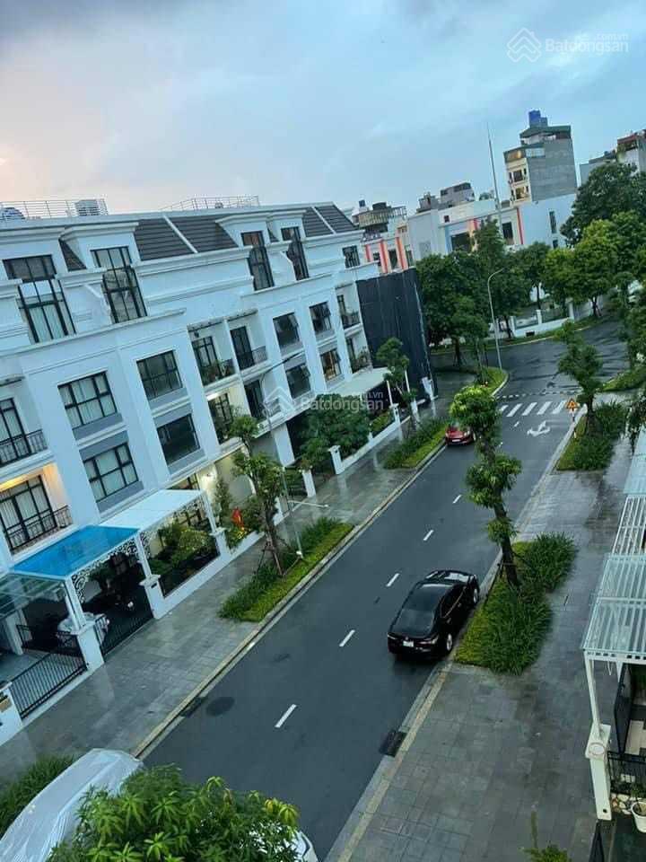 Bán biệt thự mặt phố thọ tháp hơn 80 tỷ 200m2 mặt 14m xây 4 tầng đẹp vào ở ngay