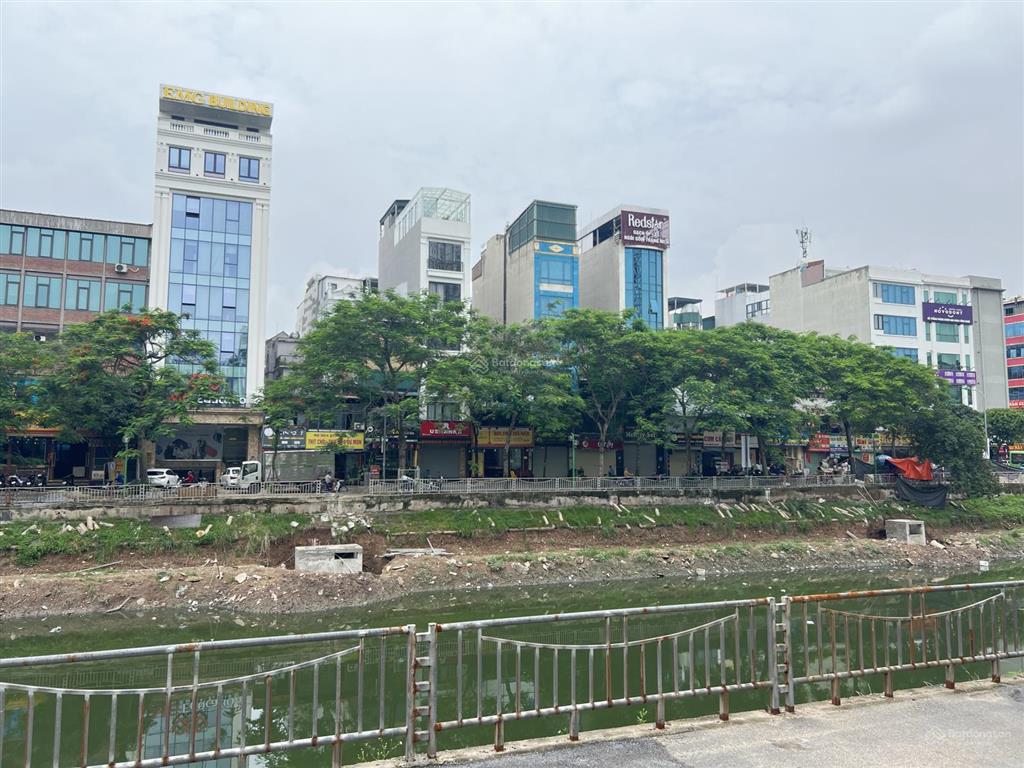 Giá đầu tư siêu phẩm mp trục đại lộ cảnh quan sông tô lịch 460tr/m2 dt350m2 mt12m cạnh royalcity