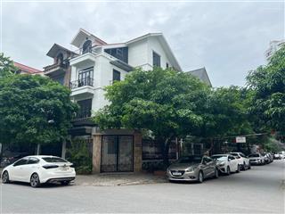 Bán bt mễ trì gần tt hội nghị quốc gia hơn 40 tỷ 125m2 lô góc 4 tầng đường 17m