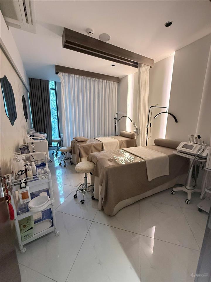 Cc cho thuê nhà mặt phố 35 lê văn thiêm 60m2 mặt tiền 6.25m xây 8 tầng mới giá 75tr/tháng