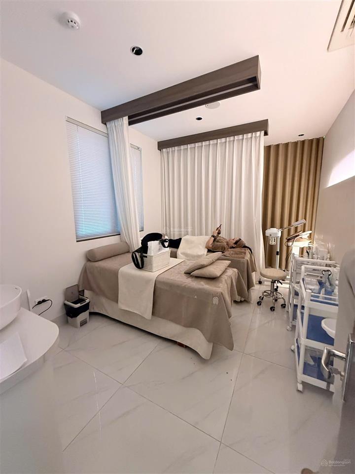 Cc cho thuê nhà mặt phố 35 lê văn thiêm 60m2 mặt tiền 6.25m xây 8 tầng mới giá 75tr/tháng
